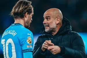 Grealish 'xé rào' chơi đêm, HLV Pep Guardiola thú nhận sự thật ở Man City