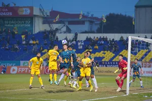 Khốc liệt cuộc đua trốn rớt hạng V-League
