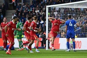 Lý do Arnold không nên đá chính cho nhà vô địch Liverpool