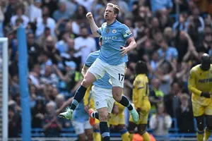Kevin De Bruyne mỉa mai Man City đối xử tệ