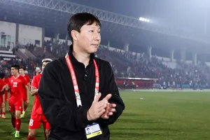 HLV Kim Sang-sik đau đầu với Các ngôi sao Đông Nam Á