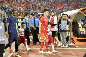 Thầy trò Kim Sang-sik bận rộn đón tiếp CLB Manchester United