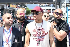 Tiền đạo Mbappe xuất viện