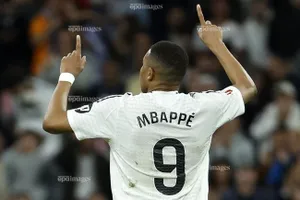 Siêu phẩm của Mbappe trong trận cầu 'điên rồ' đưa Real vào bán kết