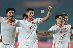 U-23 Việt Nam mở màn ấn tượng, Hiểu Minh tỏa sáng rực rỡ