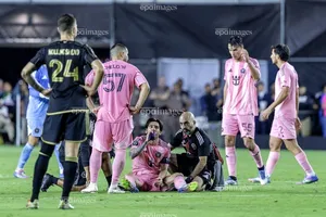 Siêu sao Messi bị công kích