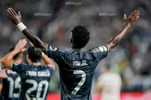 Từ khu ổ chuột lên đỉnh cao của ngôi sao Vinicius