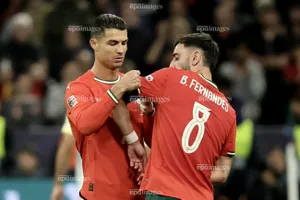 Sự thật tiền vệ Bruno Fernandes gia nhập đội bóng của Ronaldo