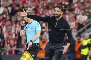 HLV Ruben Amorim muốn ở lại MU 20 năm như Sir Alex Ferguson