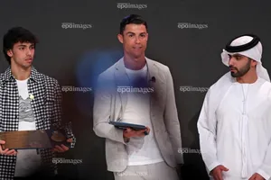 Sự thật siêu sao Ronaldo làm ‘cò’ thương vụ Joao Felix