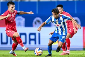 Bài học lớn cho CA Hà Nội ở cuộc chơi Đông Nam Á