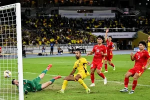 Bóng đá Malaysia rối ren sau trận thắng đậm Việt Nam