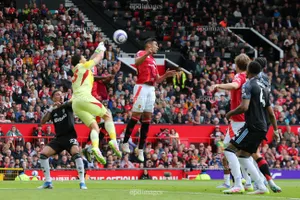 CLB Manchester United bất ngờ đàm phán mua 2 thủ môn