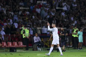 Cú đúp của Ronaldo và lời tri ân xúc động của tuyển Bồ Đào Nha cho ngôi sao đã tắt Jota