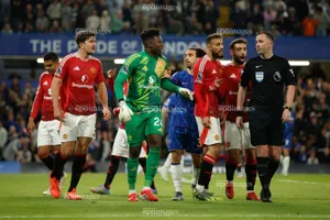 Thủ môn Onana khăn gói rời MU mà không ai muốn giữ lại