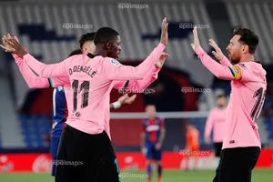 Messi nói gì về đồng đội cũ Dembele vừa giành Quả bóng vàng?