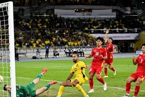 Bóng đá Malaysia phản công lệnh trừng phạt của FIFA