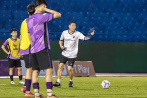 Thua liền 5 trận, HLV Anh Đức từ chức khỏi Becamex TP.HCM