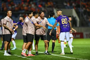 Nhà cựu vô địch Hà Nội lần thứ 2 thay tướng sau 6 vòng đấu