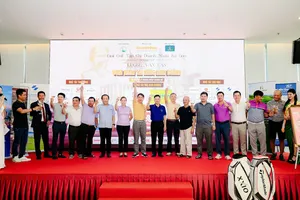 Hơn 280 triệu đồng gây quỹ “Ươm mầm tài năng kinh doanh” ở giải Golf tranh cúp Lương Văn Can