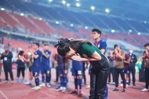 1 ngày sau khi sa thải HLV, bóng đá Thái Lan có thầy mới