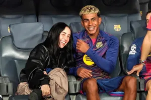 Chia tay bạn gái hơn 7 tuổi, Yamal lập siêu phẩm