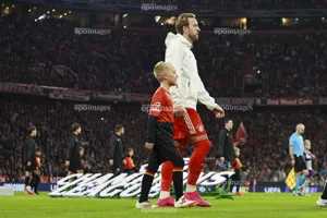 Harry Kane tính cửa chia tay Bayern về với Barcelona