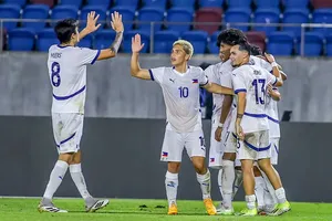 HLV của Philippines công khai thách thức nhà vô địch Indonesia