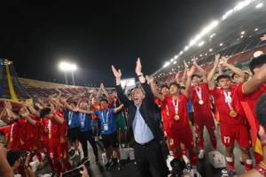 Bóng đá Việt Nam thống trị Đông Nam Á năm 2025