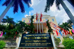 chiếm đoạt tiền hàng