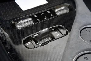 Ra mắt xe ô tô điện có phạm vi hoạt động lên tới 600 km, sạc 5 phút đi được 120 km