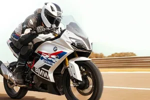 Mô tô BMW chỉ có giá hơn 83 triệu đồng