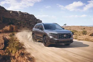 Lý do Honda CR-V 2023 bất ngờ đánh bại đối thủ SUV ở Bắc Mỹ