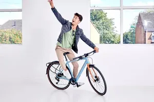 Xe đạp điện siêu nhẹ, chạy được 80 km giá hơn 63 triệu đồng