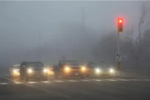 Mẹo lái xe an toàn trong sương mù lạnh