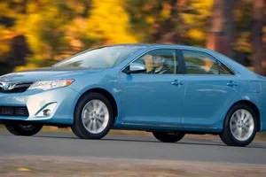 Những chiếc xe ‘lai’ đã qua sử dụng giá dưới 400 triệu đồng