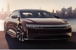 Top 3 xe ô tô điện nhanh, rẻ hơn Tesla Model S có gì đặc biệt