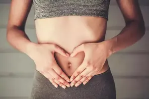 Cách để lấy lại eo thon sau kỳ tết ăn uống thả phanh