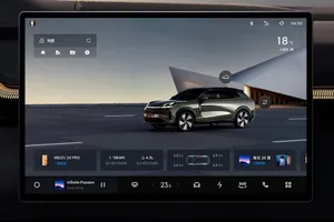 Ứng dụng mới của Trung Quốc khiến Android Auto và Apple CarPlay phải dè chừng