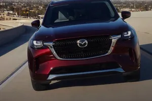 Top 2 SUV hạng trung này khiến đối thủ phải dè chừng