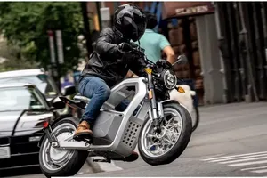 Top xe máy điện nhiều công nghệ và được tối ưu tốt nhất mà bạn có thể mua