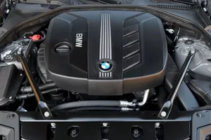 BMW không cam kết khai tử động cơ đốt trong