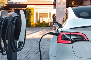 Xe ô tô điện chiếm tới 86% tổng số bán xe mới vào năm 2030