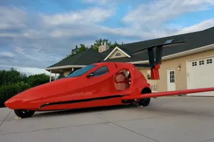 Ô tô bay 320 km/h với phạm vi 720 km đã hoàn thành chuyến bay