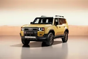 Toyota Land Cruiser SUV mới bán 1.000 chiếc chỉ sau 30 phút 