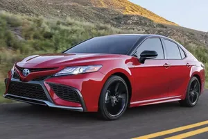 Toyota đứng đầu trong cuộc khảo sát về thương hiệu và ô tô đáng tin cậy 