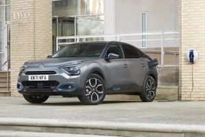 Cắt giảm trợ cấp khi mua xe điện và tạm dừng cho thuê hàng tháng giá rẻ