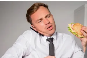 5 mẹo giảm cân đơn giản cho người làm việc ở văn phòng