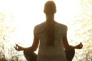 7 thói quen buổi sáng để đẩy lùi lão hóa