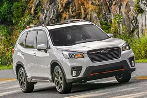 Subaru đang bị khách hàng kiện về những vụ va chạm khi tăng tốc ngoài ý muốn